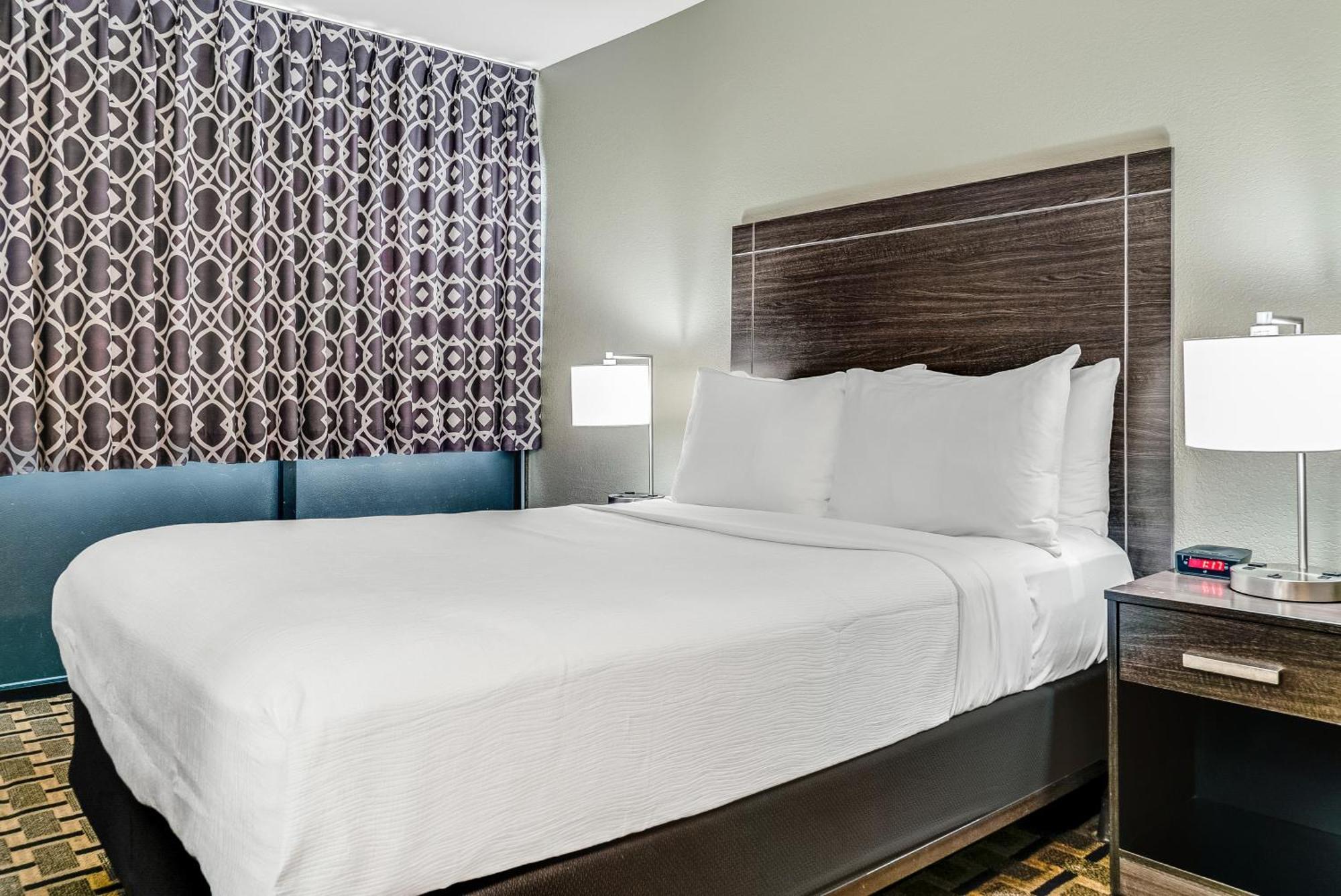 Quality Inn Detroit Downtown Екстер'єр фото