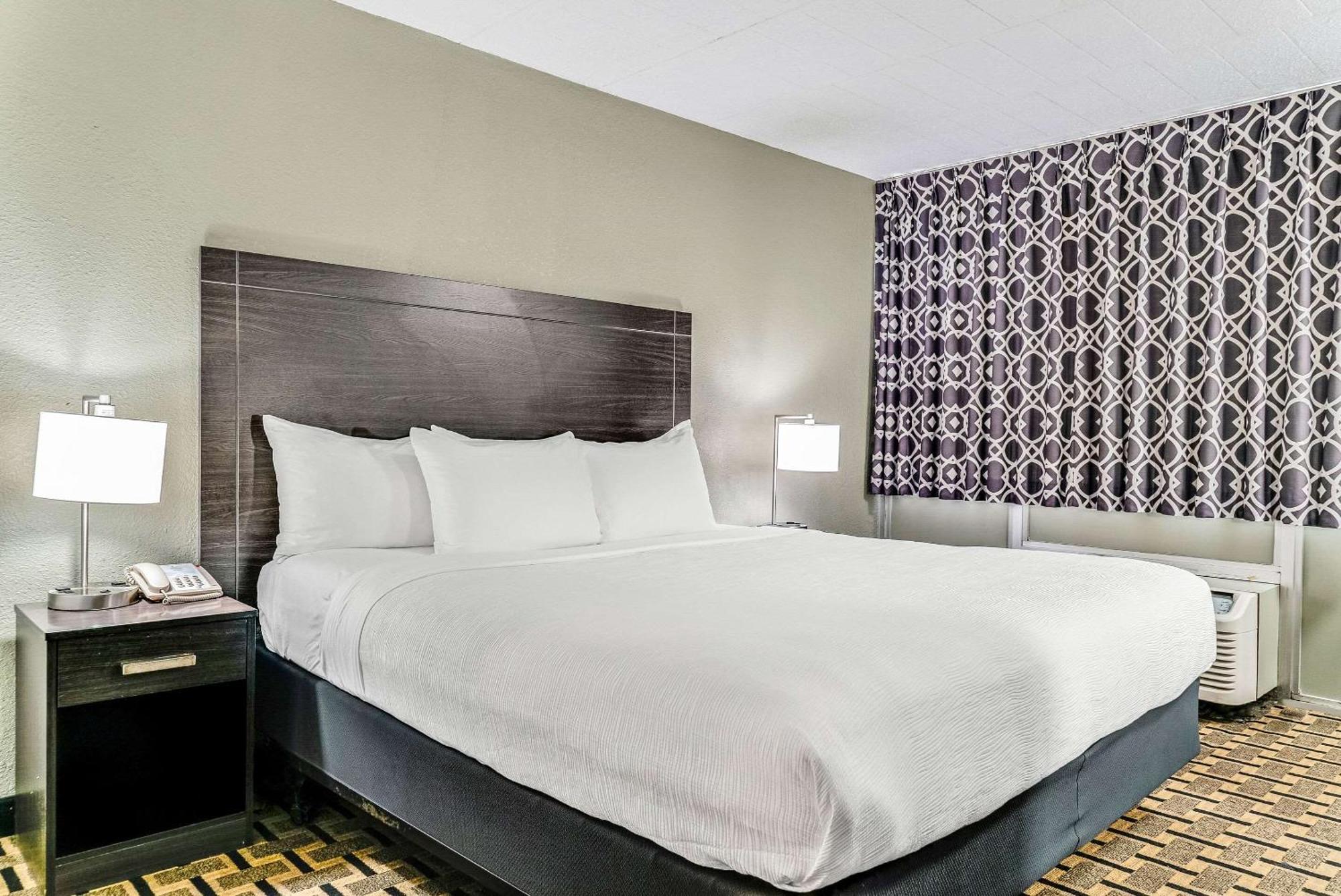 Quality Inn Detroit Downtown Екстер'єр фото
