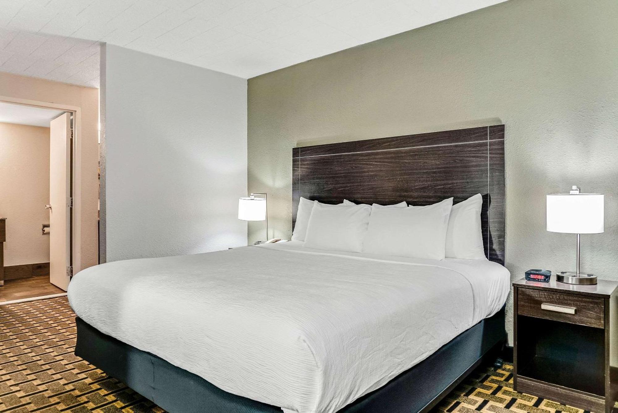Quality Inn Detroit Downtown Екстер'єр фото