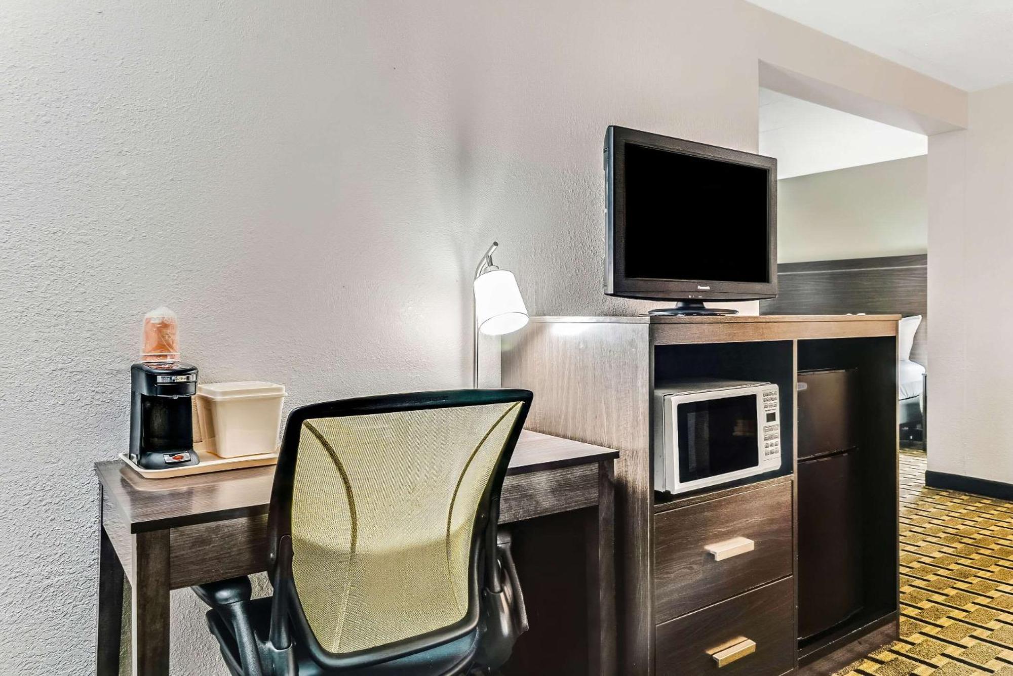 Quality Inn Detroit Downtown Екстер'єр фото