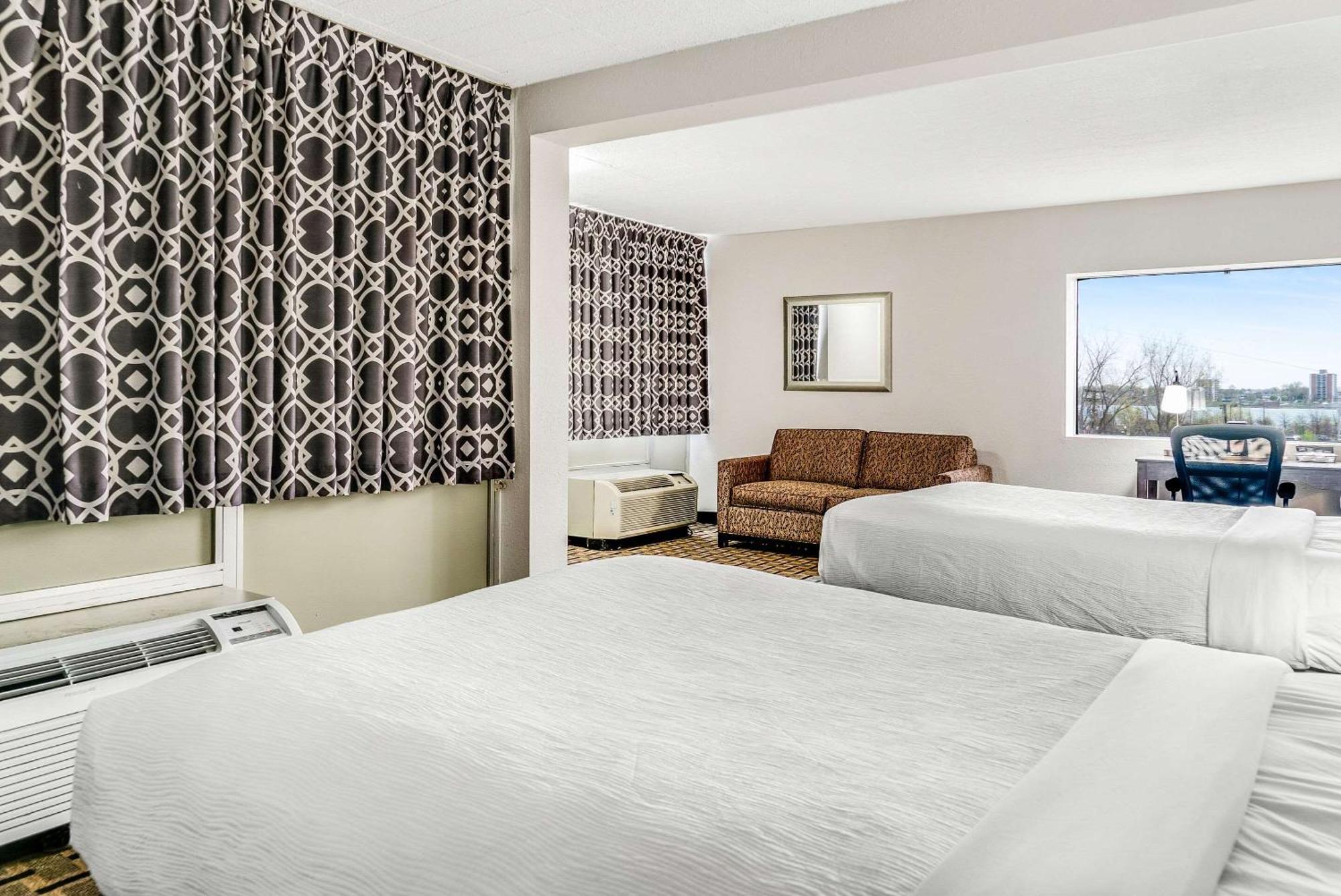 Quality Inn Detroit Downtown Екстер'єр фото