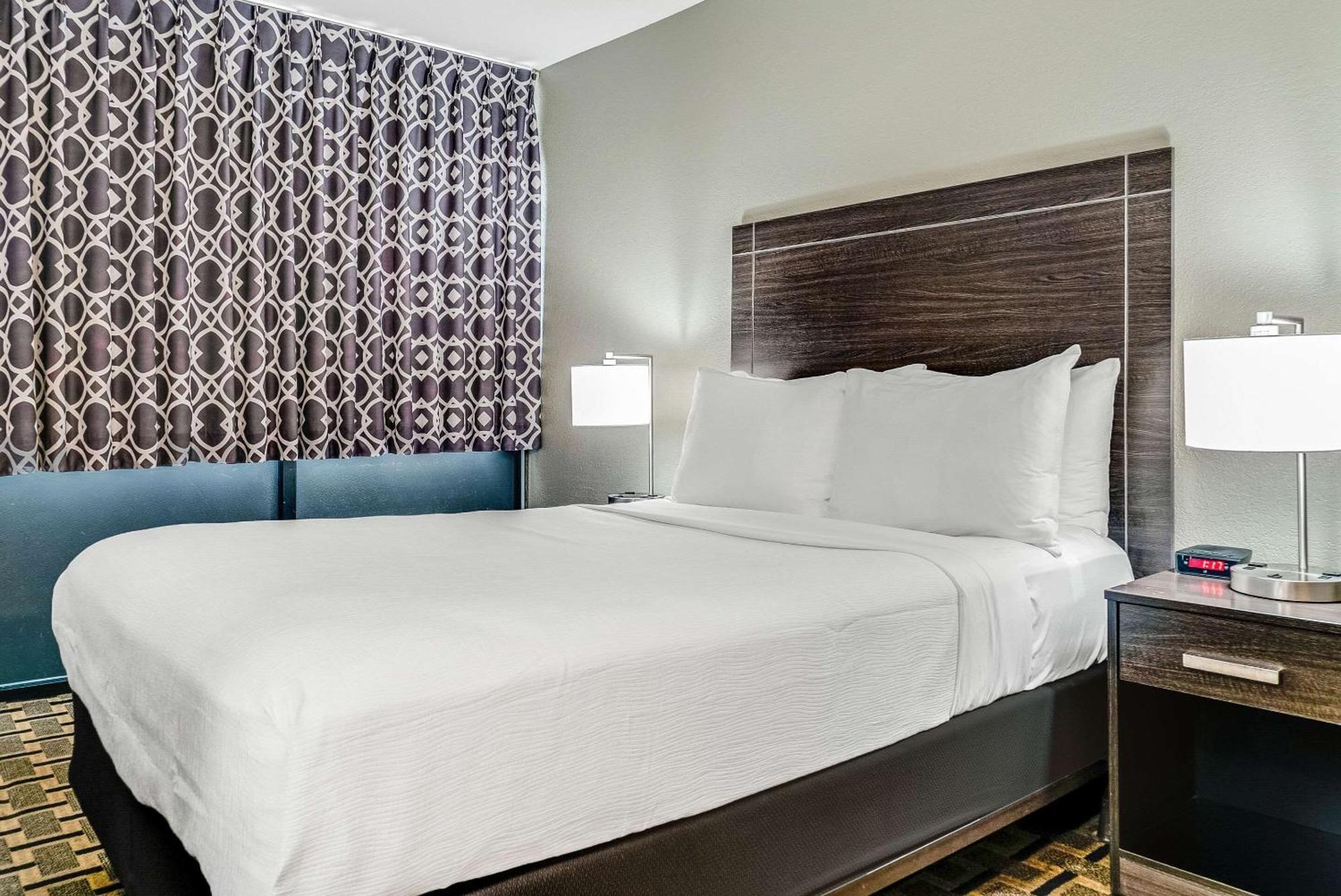 Quality Inn Detroit Downtown Екстер'єр фото